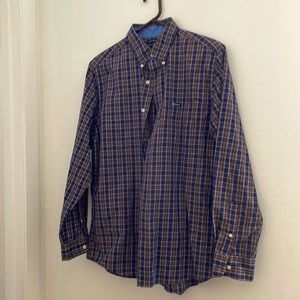 CHAPS men’a dress shirt. Long sleeve excellent condition.